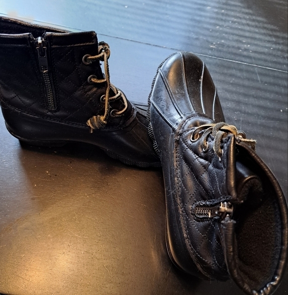 Steve Madden Black Rain Boots   Size 7 - Picture 5 of 9